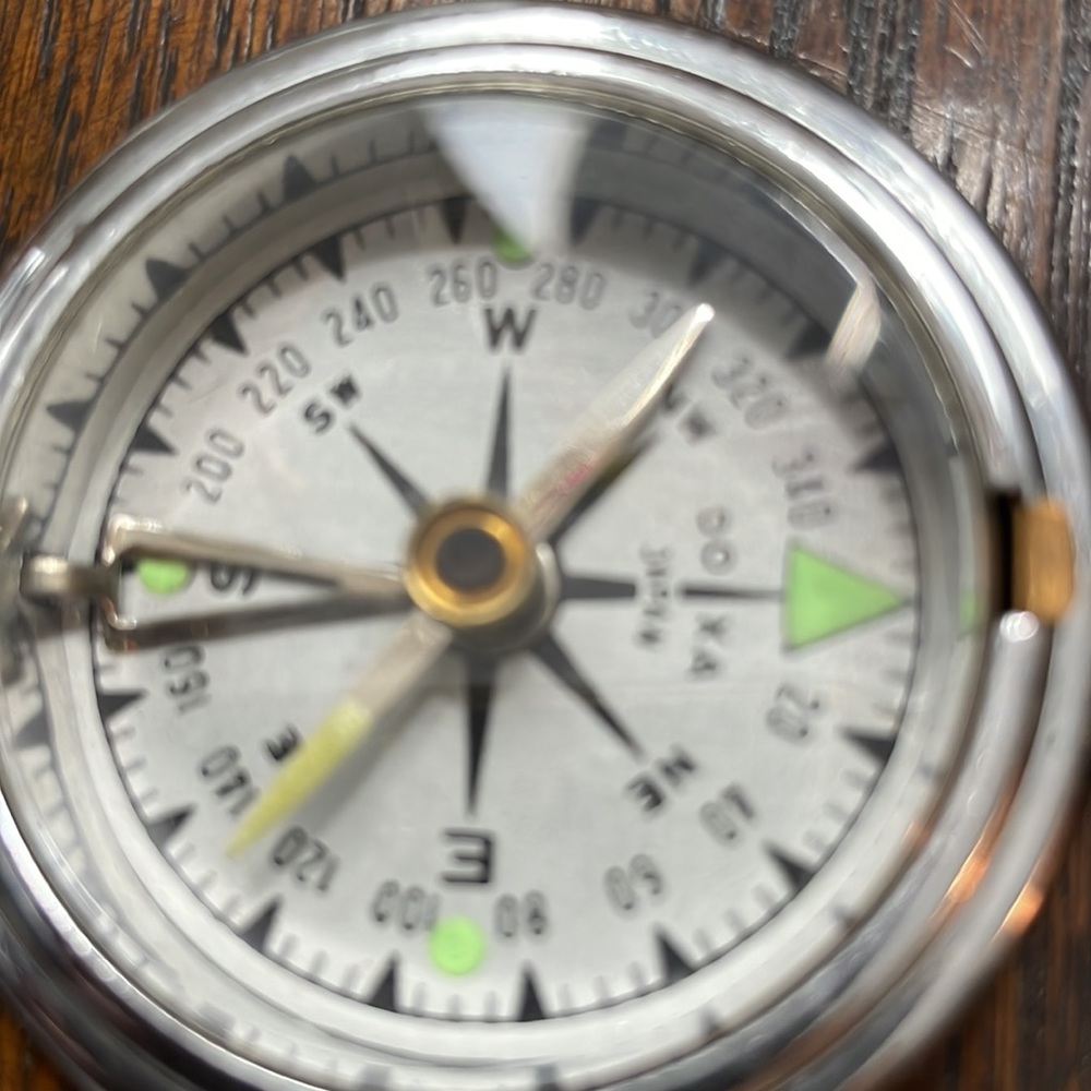 ❌SOLD❌ Vintage Silver Compass that still works - Picture 4 of 4